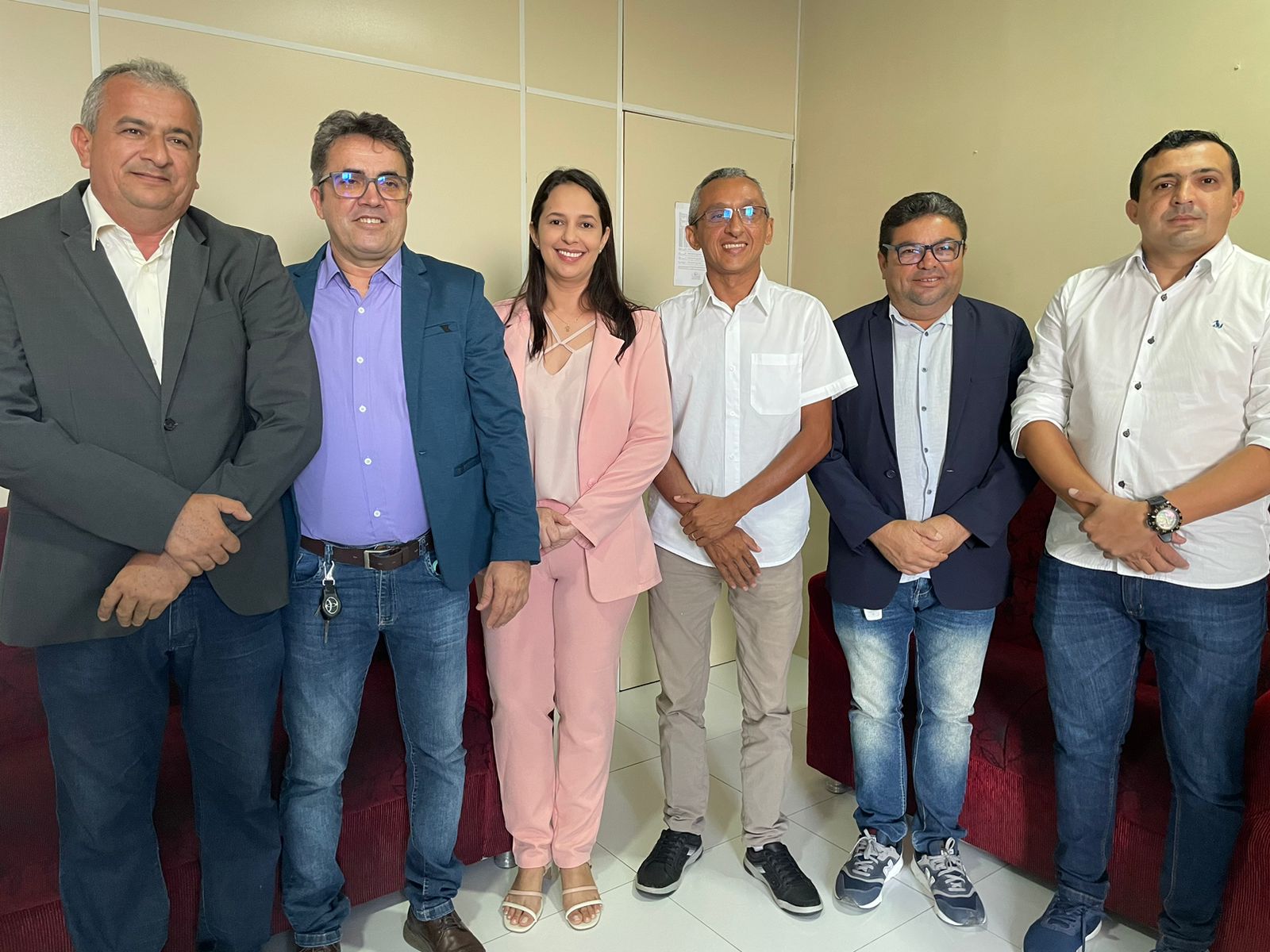 Mesa Diretora dá posse ao suplente de Vereador Allison Camilo de Oliveira